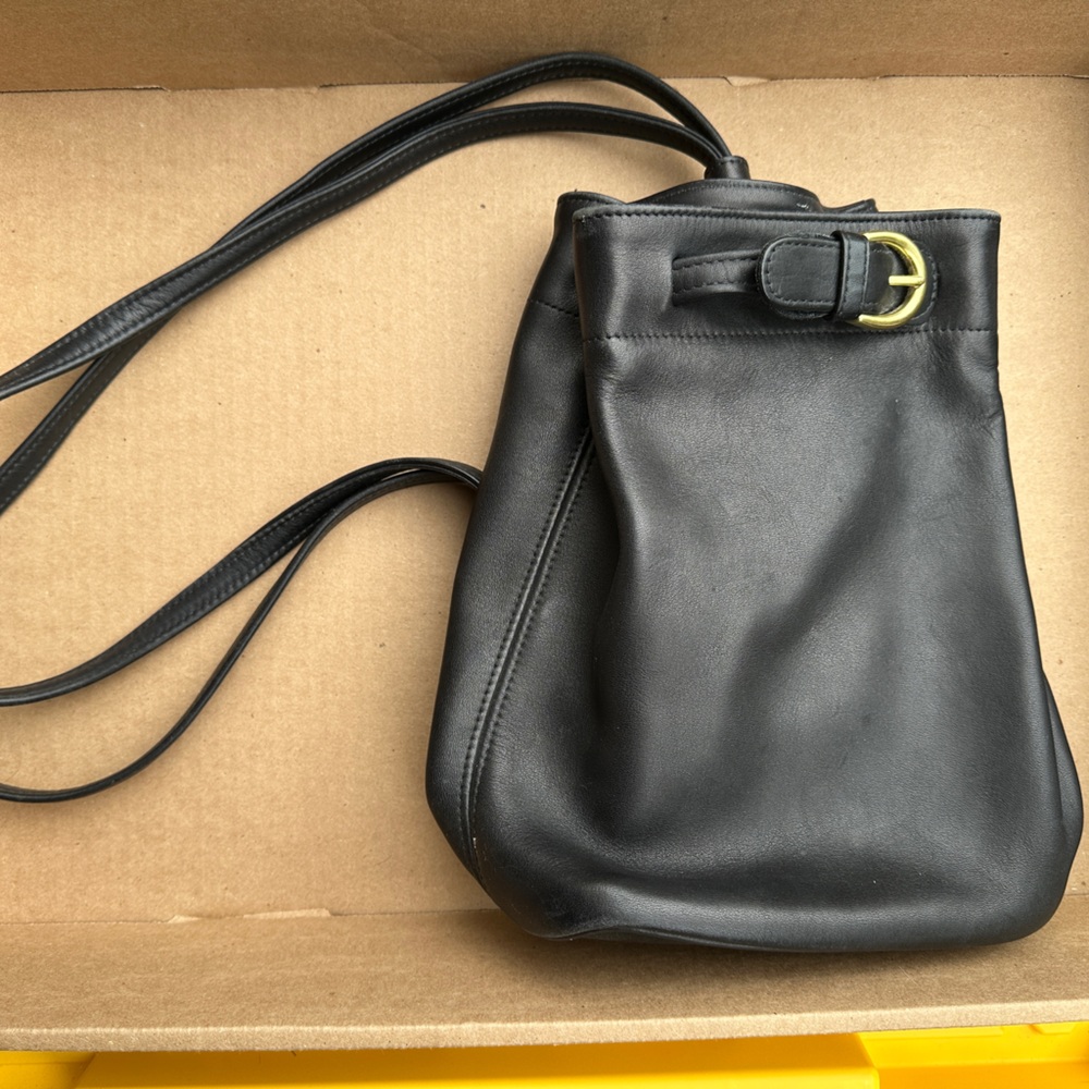 Vintage 90s Coach rare black leather convertible shoulder bag